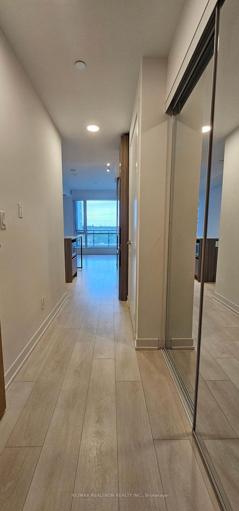 Photo 1 at 432 - 7950 Bathurst Street, Beverley Glen, Vaughan