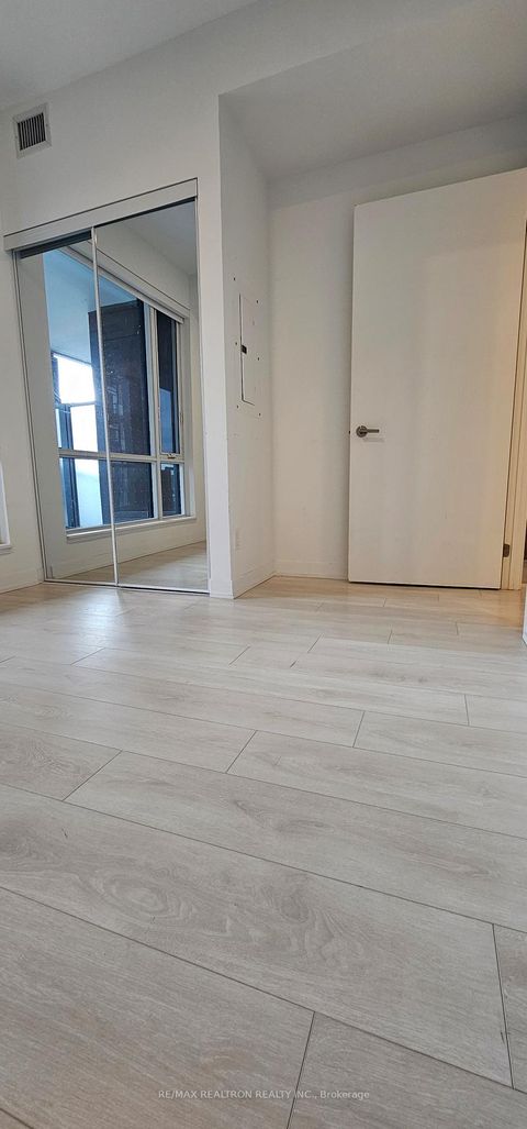 Photo 27 at 432 - 7950 Bathurst Street, Beverley Glen, Vaughan