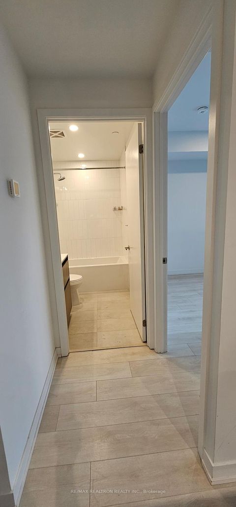 Photo 40 at 432 - 7950 Bathurst Street, Beverley Glen, Vaughan
