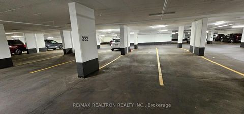 Photo 43 at 432 - 7950 Bathurst Street, Beverley Glen, Vaughan