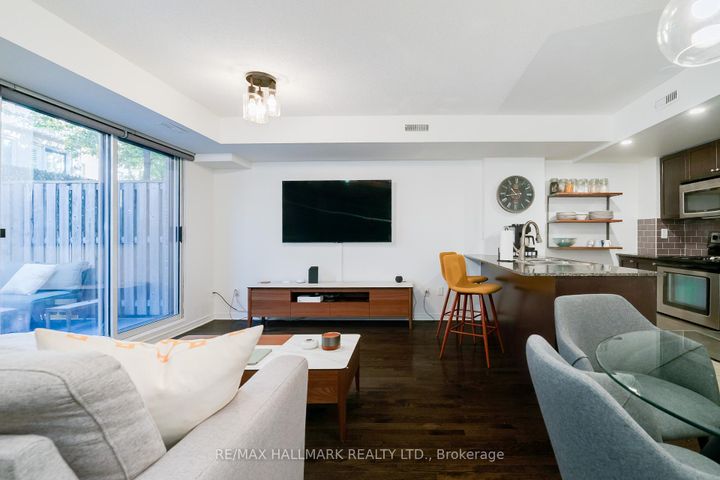 Photo 2 at 113 - 20 Foundry Avenue, Junction, Toronto