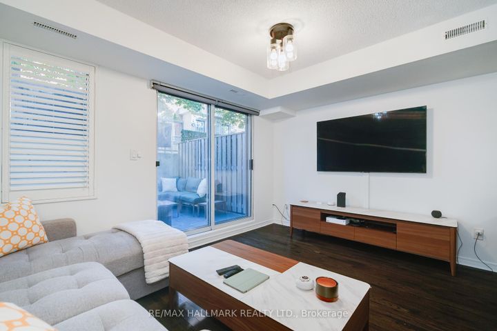 Photo 3 at 113 - 20 Foundry Avenue, Junction, Toronto