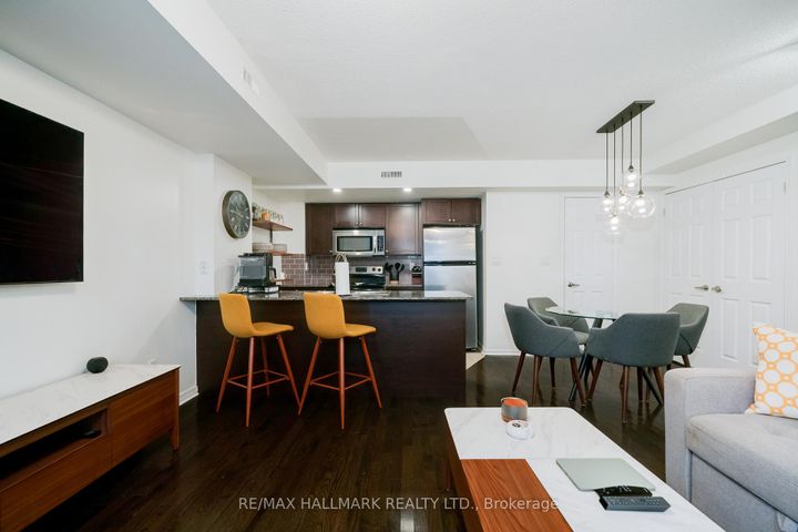 Photo 10 at 113 - 20 Foundry Avenue, Junction, Toronto