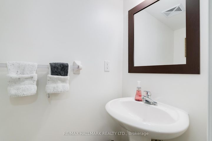 Photo 11 at 113 - 20 Foundry Avenue, Junction, Toronto