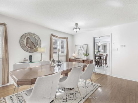 Photo 6 at 185 Foxfield Crescent, Patterson, Vaughan Photo 6 at 185 Foxfield Crescent, Patterson, Vaughan