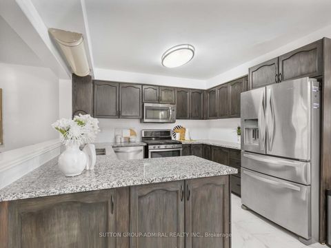 Photo 10 at 185 Foxfield Crescent, Patterson, Vaughan