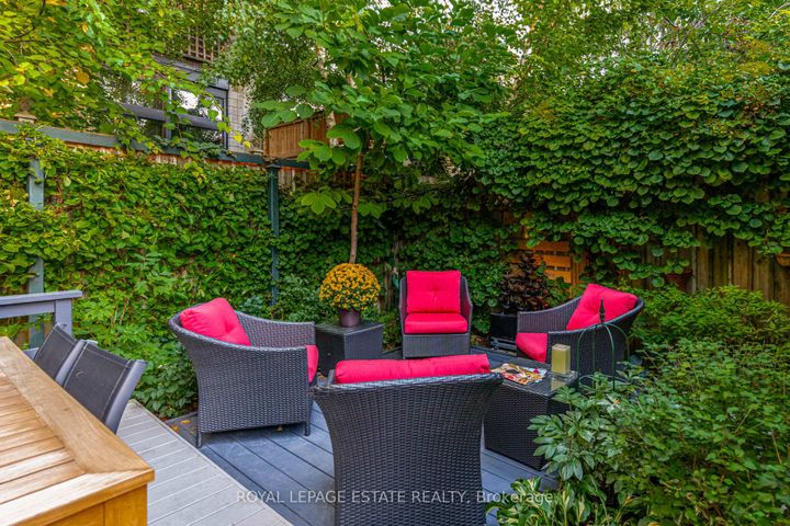 Photo 45 at 5 Woodstock Place, South St. James Town, Toronto