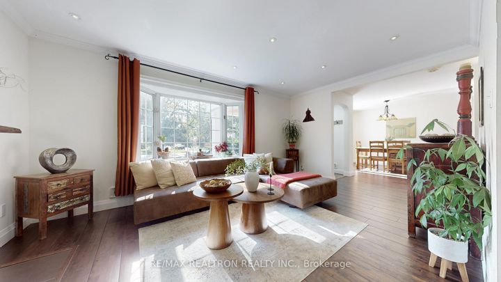 Photo 7 at 819 Melton Drive, Lakeview, Mississauga