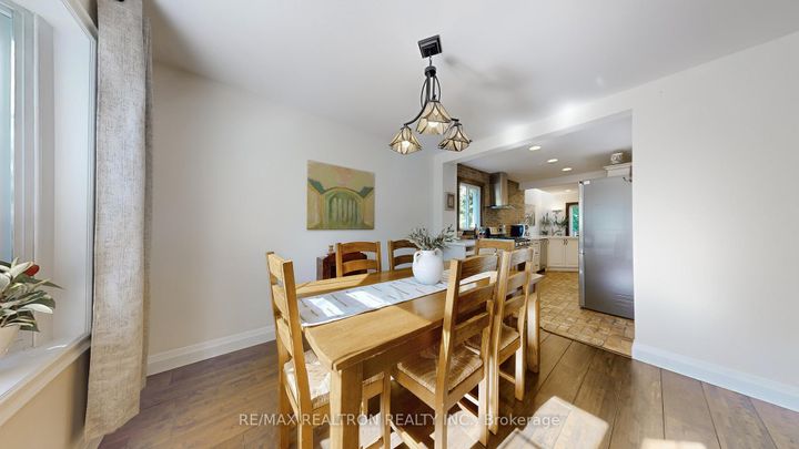 Photo 13 at 819 Melton Drive, Lakeview, Mississauga