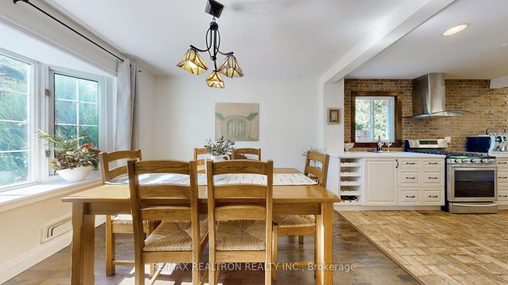 Photo 14 at 819 Melton Drive, Lakeview, Mississauga