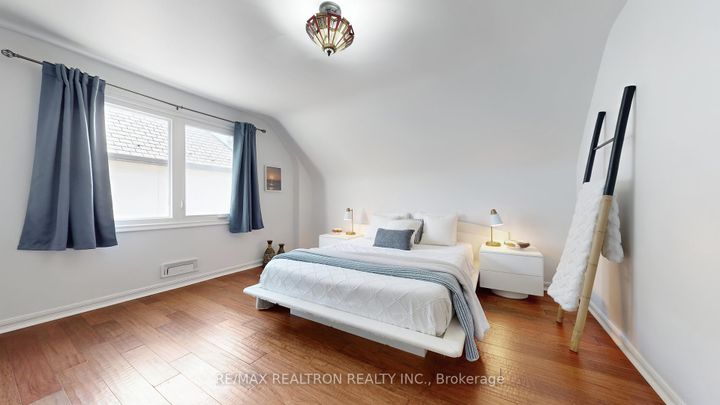 Photo 22 at 819 Melton Drive, Lakeview, Mississauga