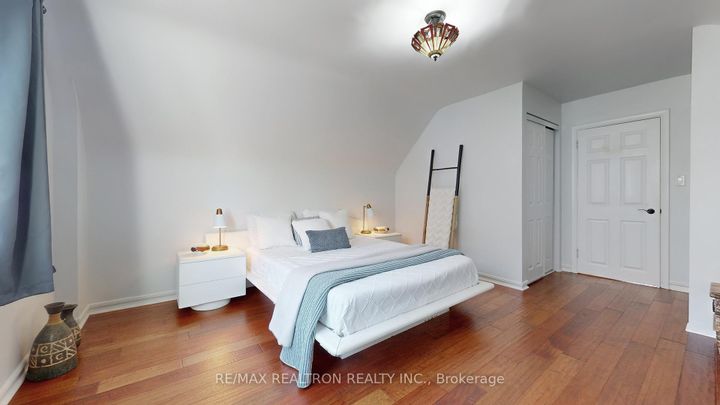 Photo 23 at 819 Melton Drive, Lakeview, Mississauga