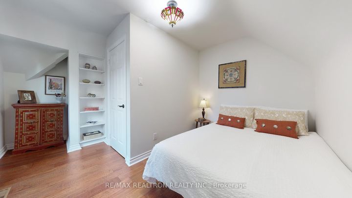 Photo 27 at 819 Melton Drive, Lakeview, Mississauga
