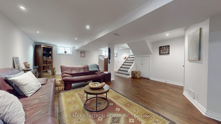Photo 33 at 819 Melton Drive, Lakeview, Mississauga