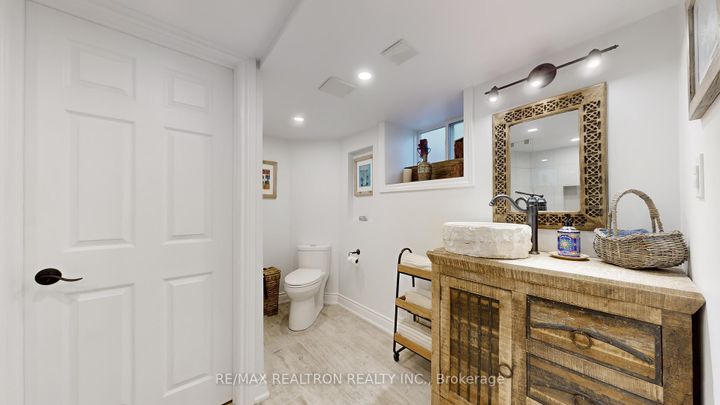 Photo 34 at 819 Melton Drive, Lakeview, Mississauga