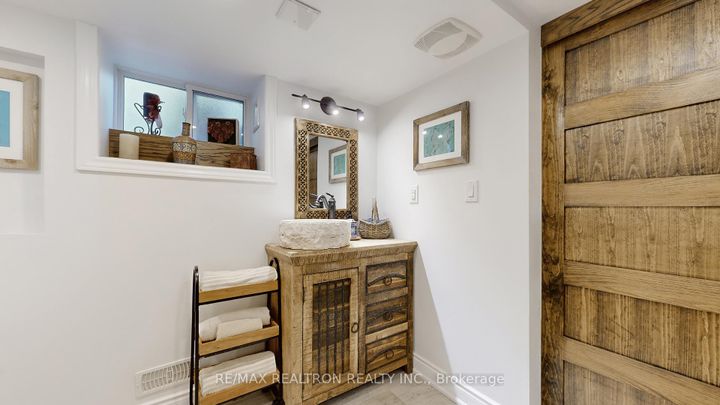 Photo 35 at 819 Melton Drive, Lakeview, Mississauga