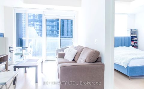 Photo 6 at 1615 - 330 Richmond Street, Waterfront Communities C1, Toronto