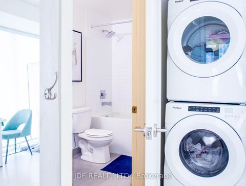Photo 14 at 1615 - 330 Richmond Street, Waterfront Communities C1, Toronto