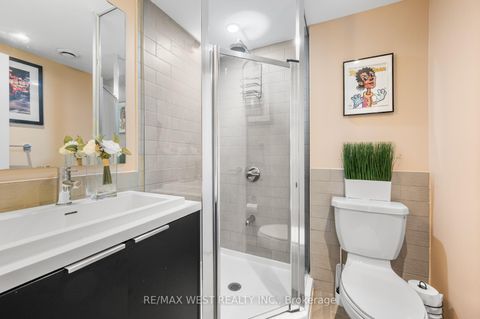 Photo 5 at 1405 - 6 Sonic Way, Flemingdon Park, Toronto
