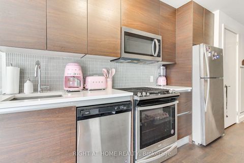 Photo 9 at 206 - 246 Logan Avenue, South Riverdale, Toronto