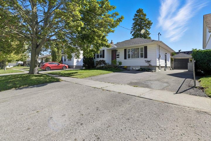 Photo 1 at 233 Greenwood Avenue, Vanier, Oshawa