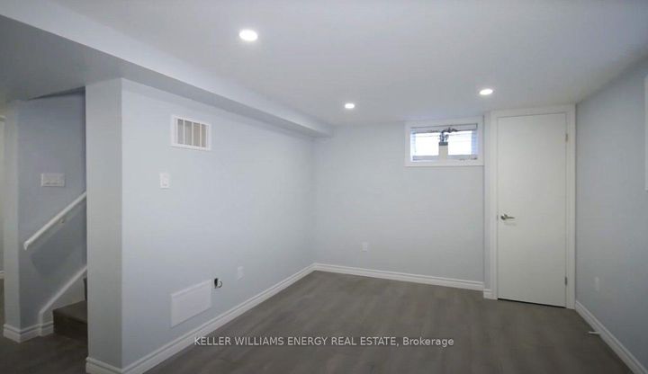 Photo 14 at 233 Greenwood Avenue, Vanier, Oshawa