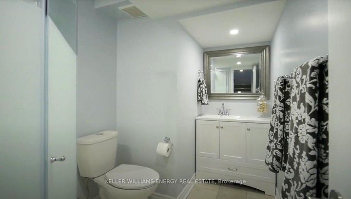 Photo 20 at 233 Greenwood Avenue, Vanier, Oshawa