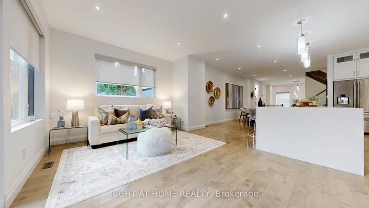 Photo 7 at 475 Donlands Avenue, East York, Toronto