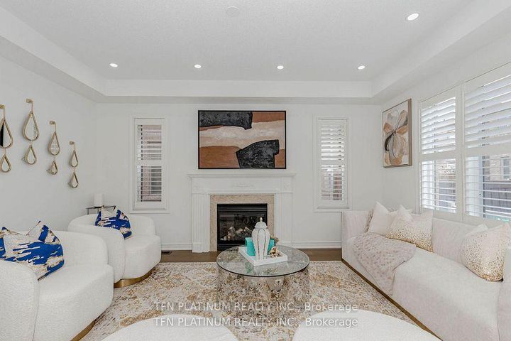 Photo 11 at 46 Levendale Court, Bram East, Brampton
