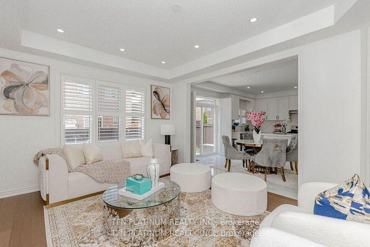 Photo 12 at 46 Levendale Court, Bram East, Brampton