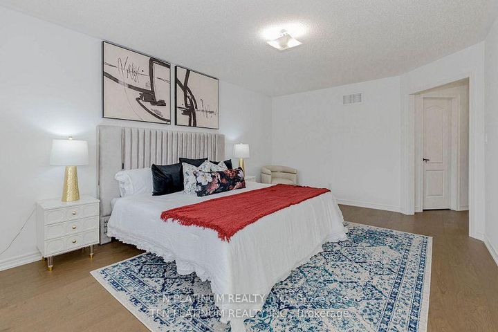 Photo 14 at 46 Levendale Court, Bram East, Brampton