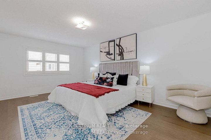 Photo 15 at 46 Levendale Court, Bram East, Brampton