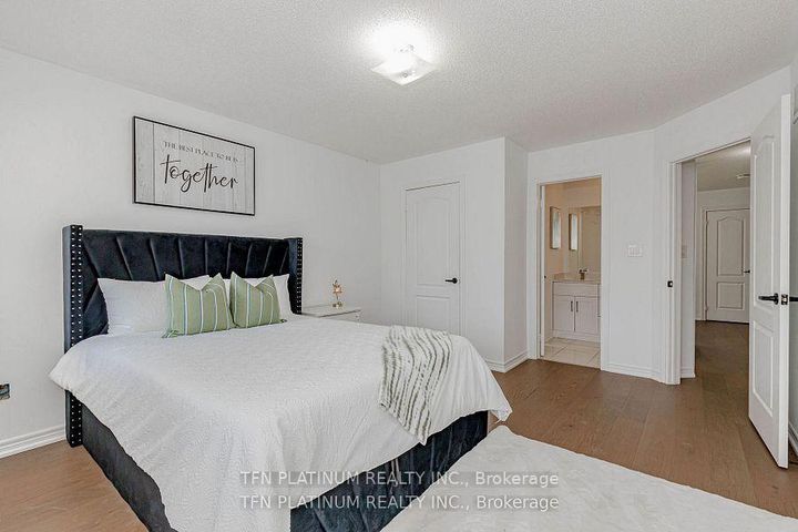 Photo 22 at 46 Levendale Court, Bram East, Brampton