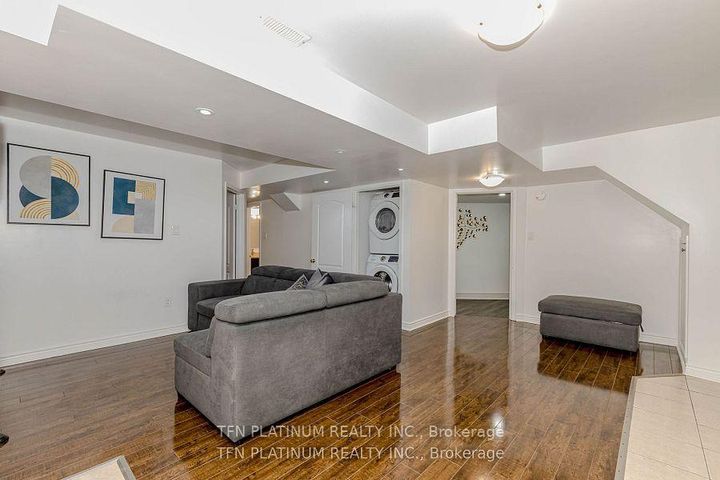 Photo 33 at 46 Levendale Court, Bram East, Brampton