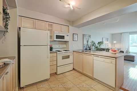 Photo 9 at 505 - 410 Queens Quay W, Waterfront Communities C1, Toronto