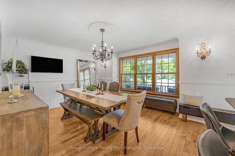 Photo 11 at 2386 Rebecca Street, BR Bronte, Oakville