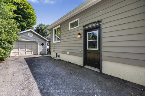 Photo 40 at 2386 Rebecca Street, BR Bronte, Oakville