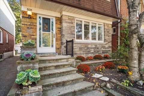 Photo 2 at 531 Soudan Avenue, Mount Pleasant East, Toronto