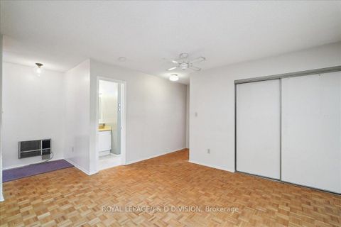 Photo 8 at 531 Soudan Avenue, Mount Pleasant East, Toronto
