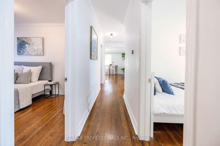 Photo 14 at 16 Monet Avenue, Etobicoke West Mall, Toronto