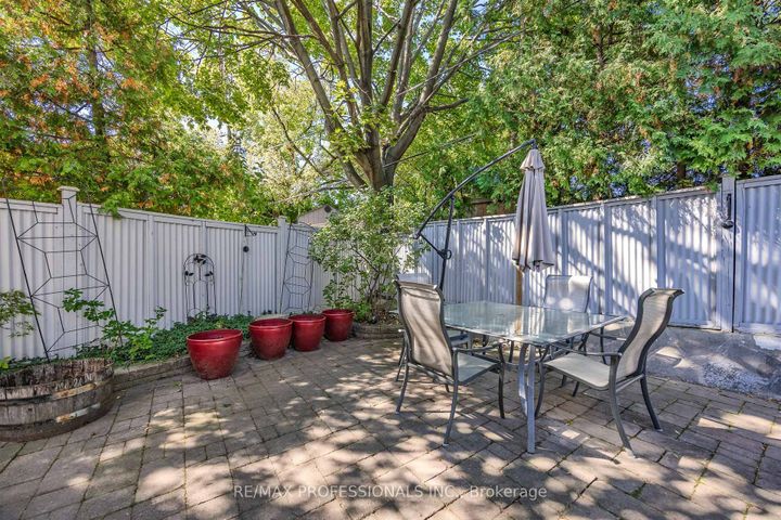 Photo 37 at 16 Monet Avenue, Etobicoke West Mall, Toronto
