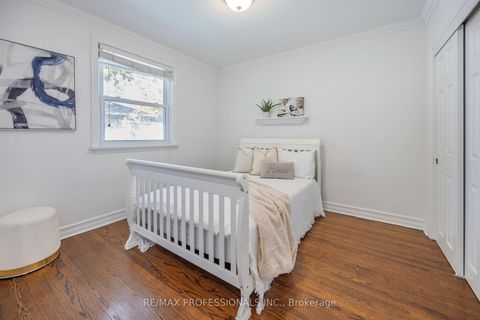Photo 21 at 16 Monet Avenue, Etobicoke West Mall, Toronto