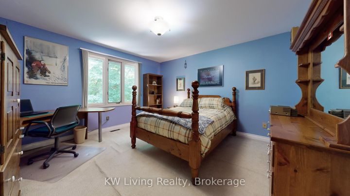 Photo 15 at 17 Woodvale Crescent, East York, Toronto