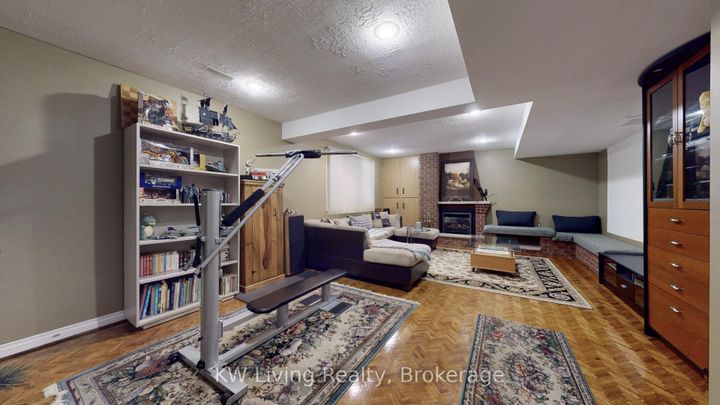 Photo 21 at 17 Woodvale Crescent, East York, Toronto