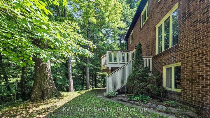 Photo 29 at 17 Woodvale Crescent, East York, Toronto