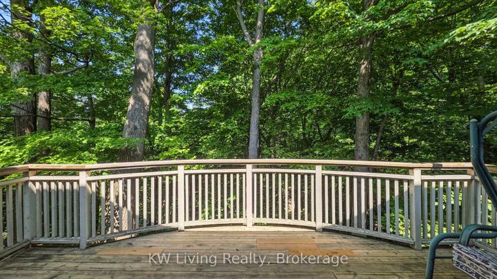 Photo 31 at 17 Woodvale Crescent, East York, Toronto