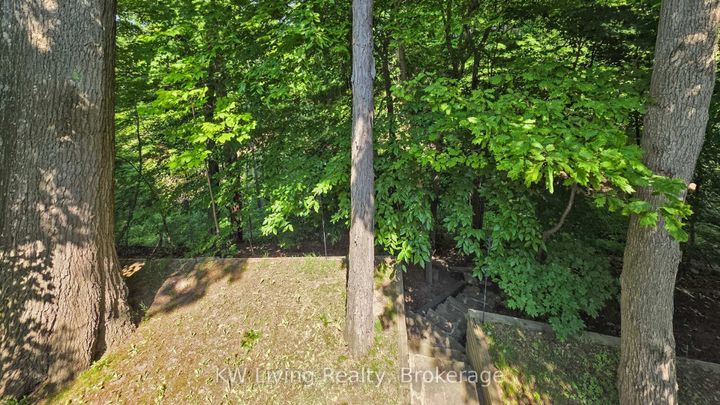 Photo 32 at 17 Woodvale Crescent, East York, Toronto