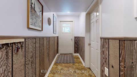 Photo 25 at 17 Woodvale Crescent, East York, Toronto