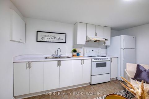 Photo 16 at 533 Victoria Park Avenue, Oakridge, Toronto
