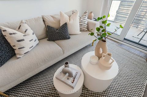 Photo 3 at 2902 - 39 Roehampton Avenue, Mount Pleasant West, Toronto